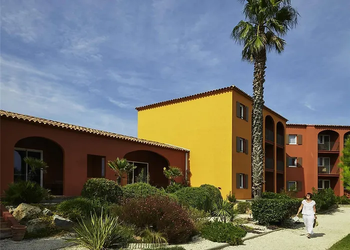 酒店 宜必思萨拉萨海耶若斯海滨酒店