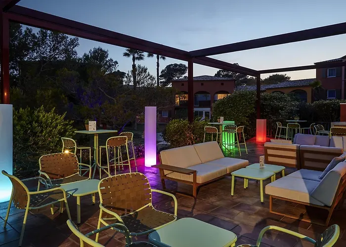 酒店 宜必思萨拉萨海耶若斯海滨酒店 3*