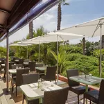 Отель Ibis Thalassa Hyeres Plage 3*