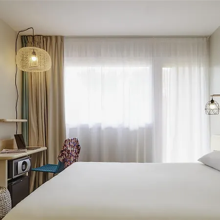 Ibis Thalassa 히에레