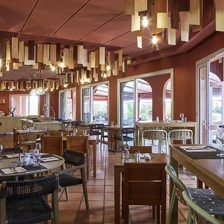 Отель Ibis Thalassa Hyeres Plage 3*