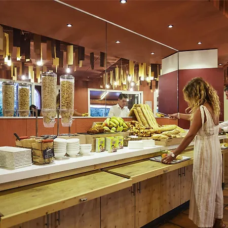 Otel Ibis Thalassa Hyères
