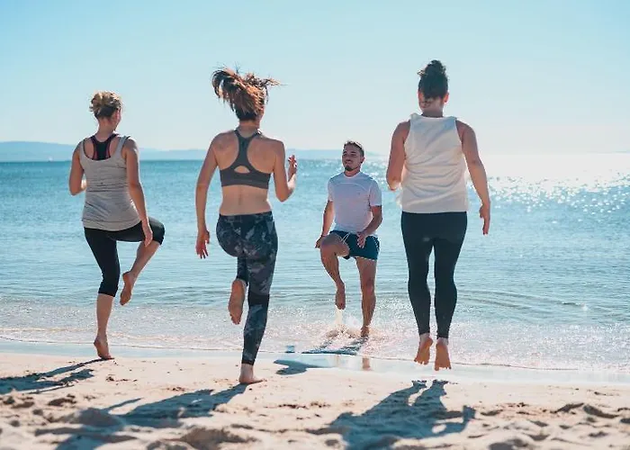 Ibis Thalassa Ιέρ