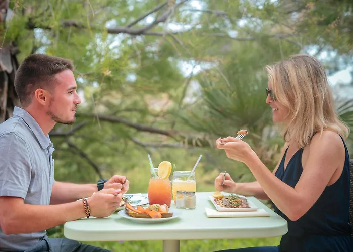 Ibis Thalassa 3* Ιέρ