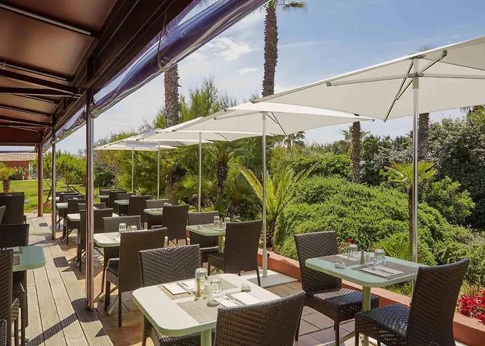 Ibis Thalassa Hyeres Plage Отель