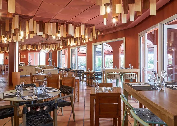 Ibis Thalassa Ξενοδοχείο Ιέρ